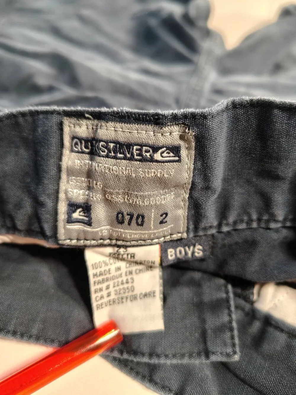 Boy's Vintage 90's Black Size 23 Quiksilver Everyday Cargo Shorts